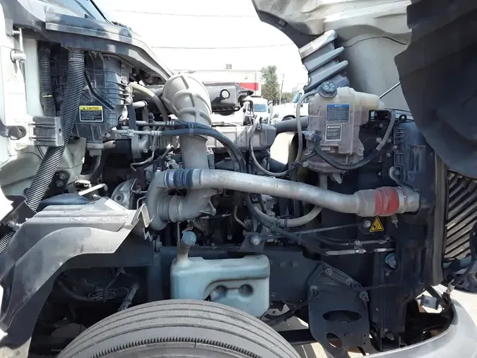 2019 NAVISTAR INTERNATIONAL LT625 DAYCAB T/A