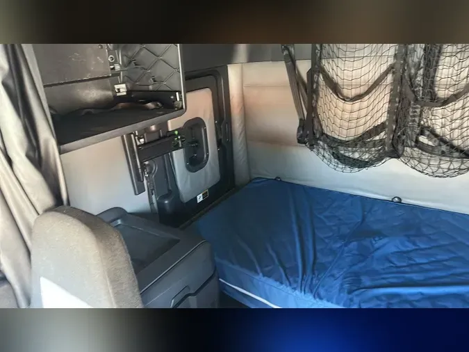2021 Freightliner Cascadia
