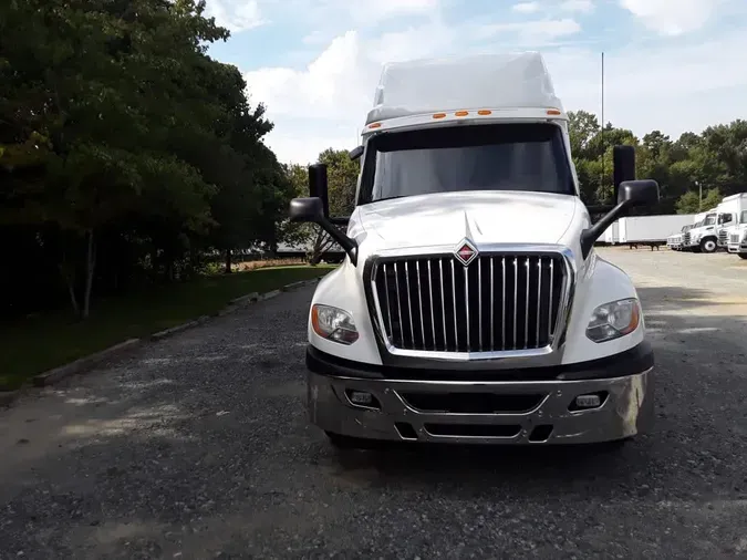 2020 NAVISTAR INTERNATIONAL LT625 SLPR CAB