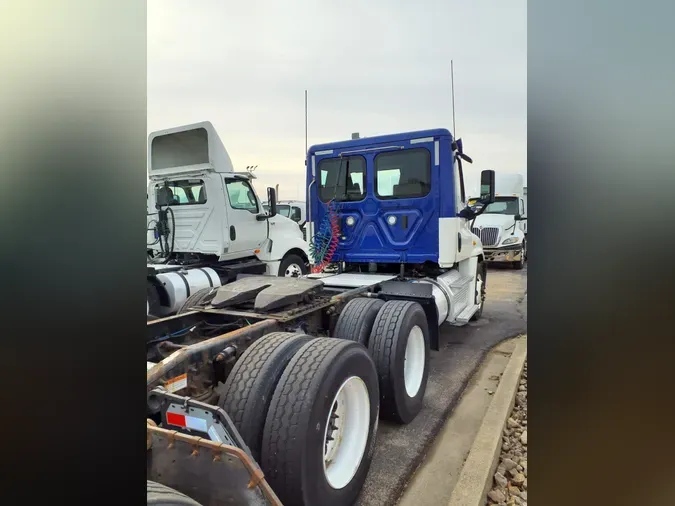 2019 FREIGHTLINER/MERCEDES CASCADIA 125