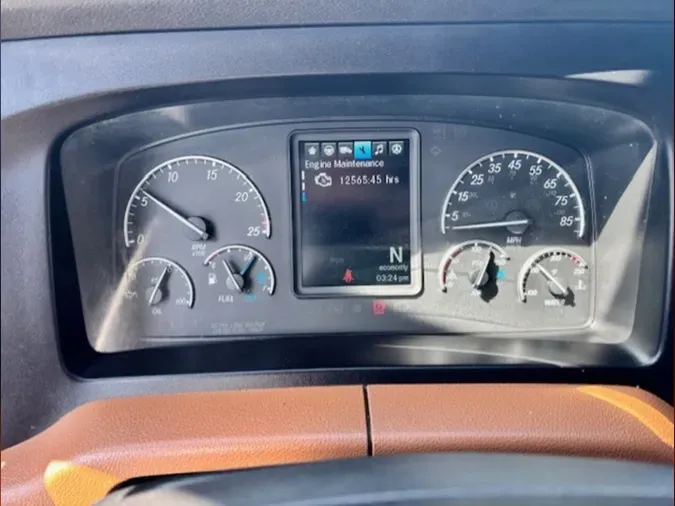 2022 FREIGHTLINER CASCADIA 126