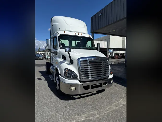 2017 FREIGHTLINER/MERCEDES CASCADIA 1132da1ae46894ac6679d426eb344d4d85f