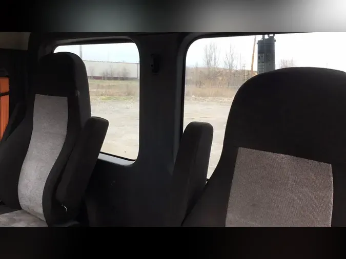 2020 Freightliner Cascadia 126