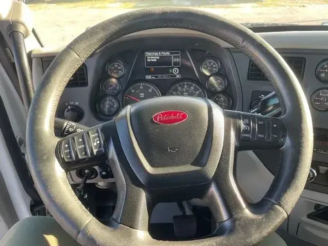 2020 Peterbilt 579