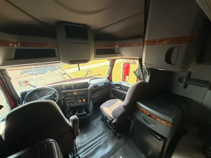 2021 INTERNATIONAL LT625