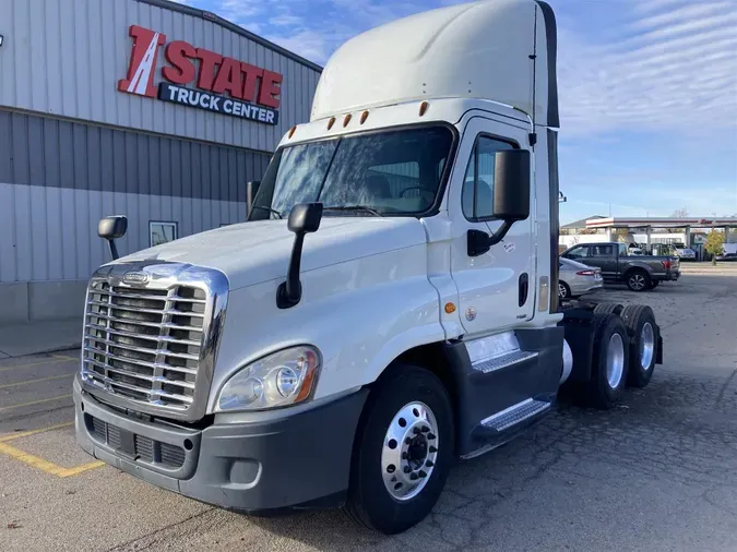 2017 Freightliner Cascadia2dad2437d53287e81613dc66b04fdcb0