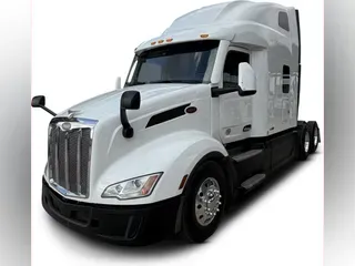 2022 Peterbilt 579