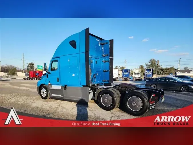 2021 FREIGHTLINER CA126