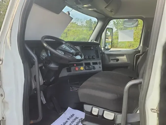 2020 FREIGHTLINER/MERCEDES NEW CASCADIA 126