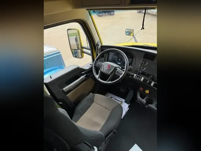 2023 Kenworth T680