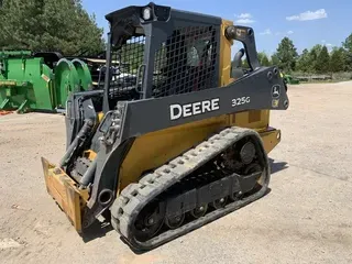 2019 John Deere 325G
