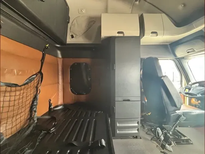 2022 Freightliner PT126SLP