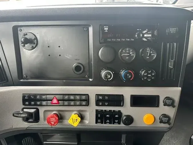 2021 Freightliner Cascadia2dbe401f6c07e26fdbbd826ddfb5ea29