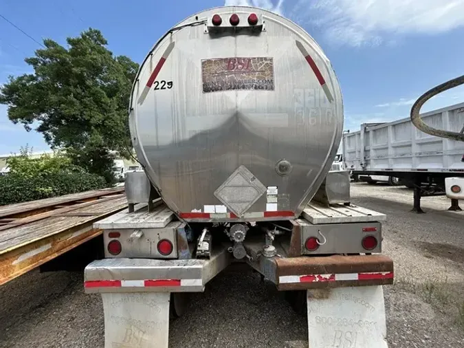 1986 BRENNER 6700 GALLON TANK