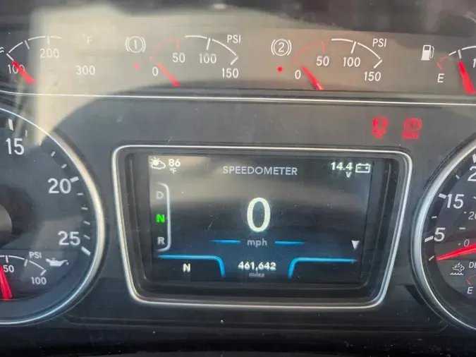 2019 NAVISTAR INTERNATIONAL LT625 DAYCAB T/A