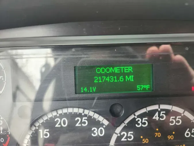 2019 FREIGHTLINER/MERCEDES M2 106