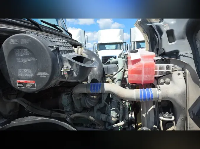 2019 Volvo VNL3002dd192bc18489a0cc9039da20a0031c6