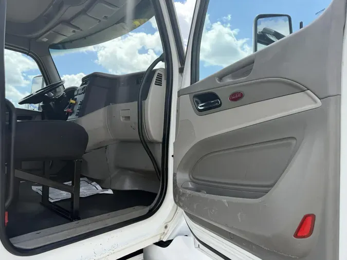 2019 Peterbilt 579