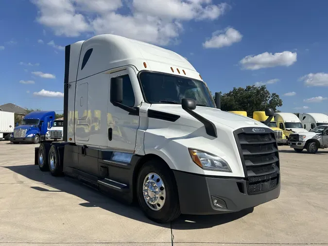 2020 Freightliner Cascadia