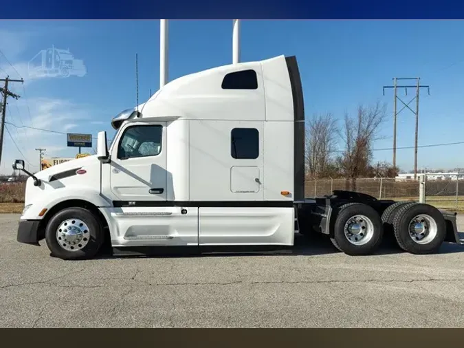 2022 PETERBILT 579