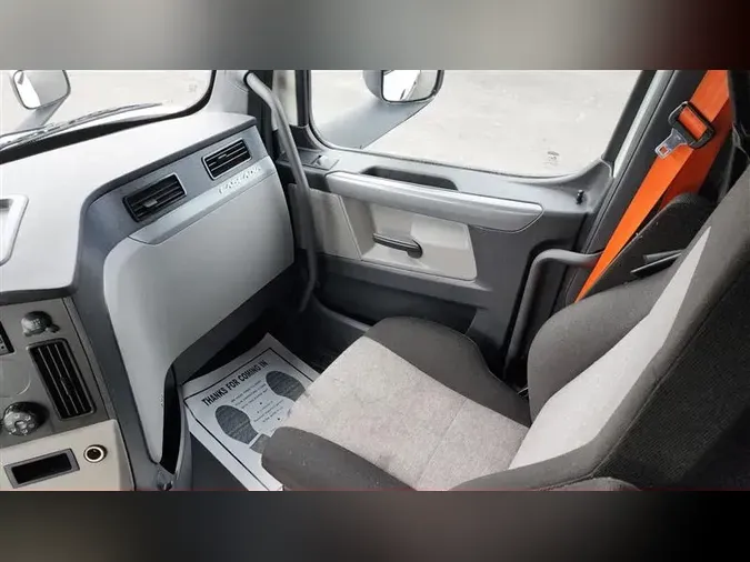 2020 FREIGHTLINER CA126