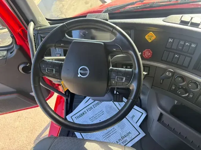 2024 VOLVO VNL64T860