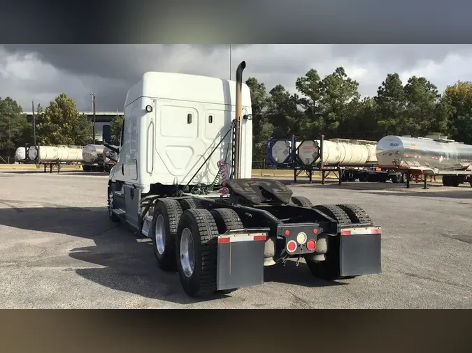 2020 Freightliner Cascadia 1262ddd5976523581edb653a5ad662ae778