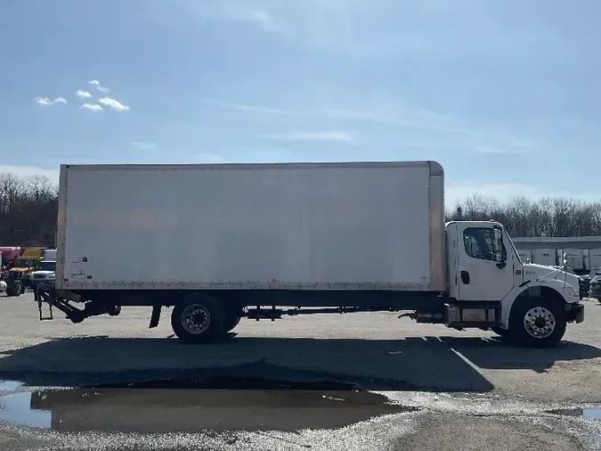 2019 Freightliner M2