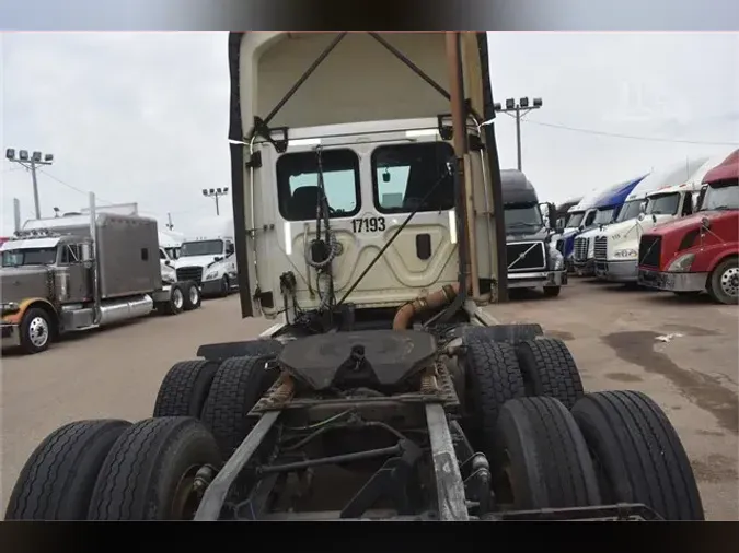 2017 FREIGHTLINER CASCADIA 125