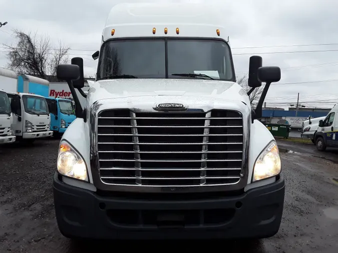 2019 FREIGHTLINER/MERCEDES CASCADIA 125