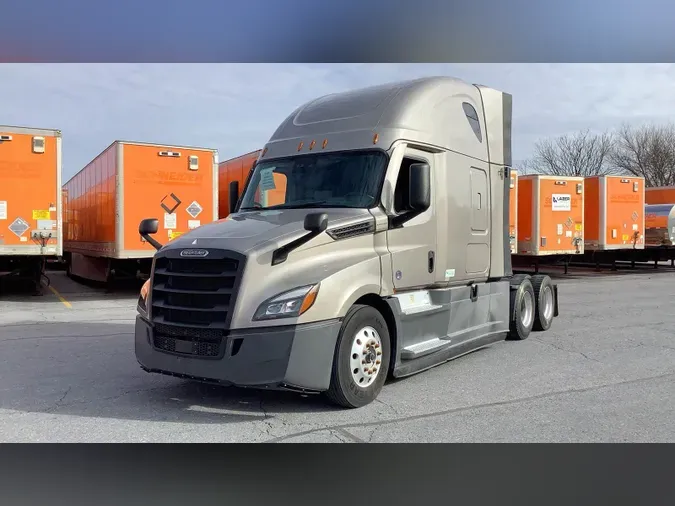 2022 Freightliner Cascadia 126
