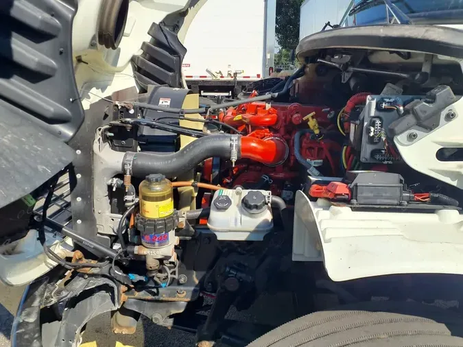 2019 FREIGHTLINER M2 106