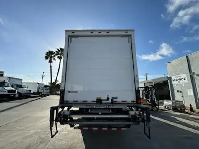 2019 FREIGHTLINER/MERCEDES M2 106