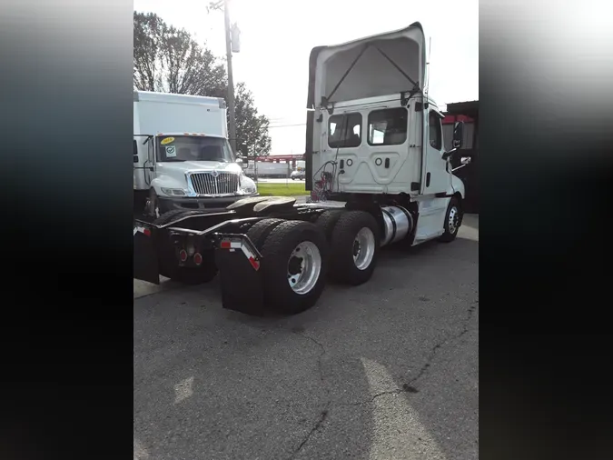 2020 FREIGHTLINER/MERCEDES NEW CASCADIA PX12664