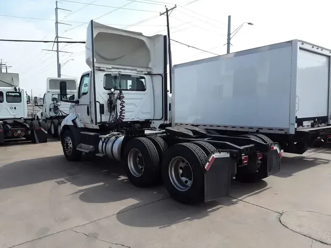 2020 NAVISTAR INTERNATIONAL RH613 DAYCAB T/A