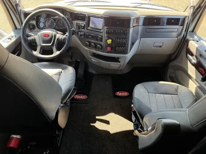 2021 Peterbilt 579
