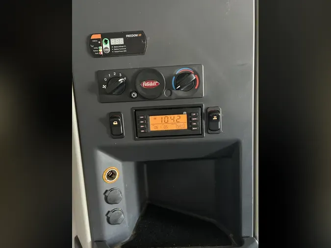 2021 Peterbilt 579