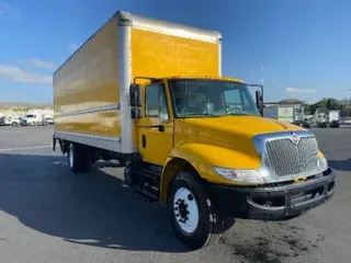 2018 INTERNATIONAL 4300