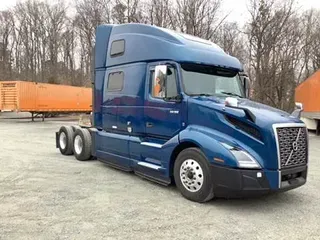 2022 Volvo VNL860