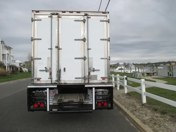 2011 INTERNATIONAL 4300