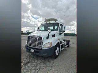 2018 FREIGHTLINER/MERCEDES CASCADIA 113