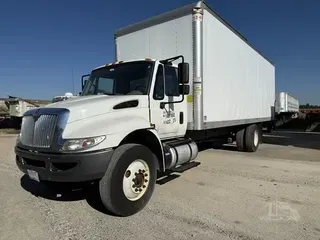 2018 INTERNATIONAL DURASTAR 4300