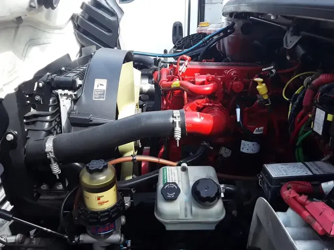 2020 FREIGHTLINER/MERCEDES M2 106