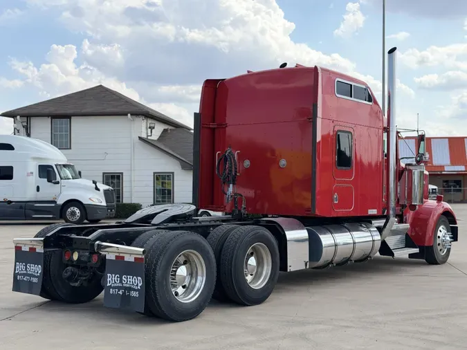 2001 Kenworth W900L