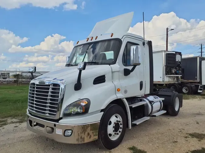 2020 FREIGHTLINER/MERCEDES CASCADIA 1132e0b2864c510f7e714fe4ba3425b4212