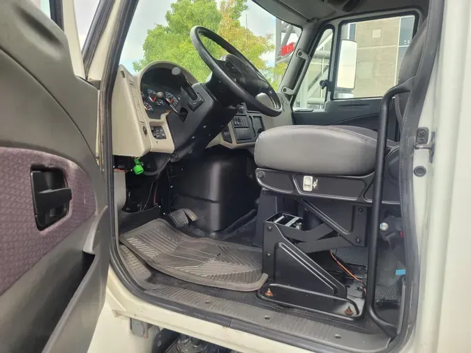 2018 International 4300