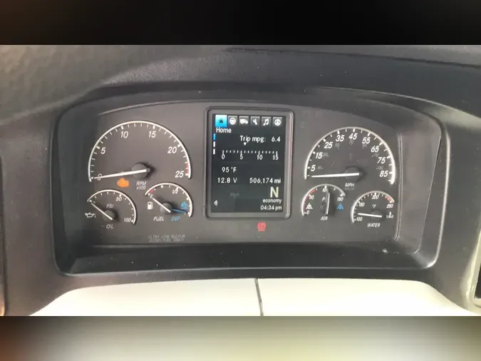 2022 Freightliner Cascadia 126