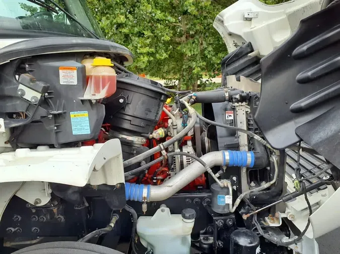 2021 FREIGHTLINER/MERCEDES M2 106