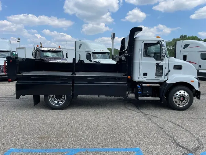 2026 MACK MD MD6