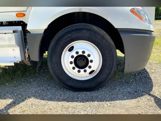 2019 INT LT625 6x4